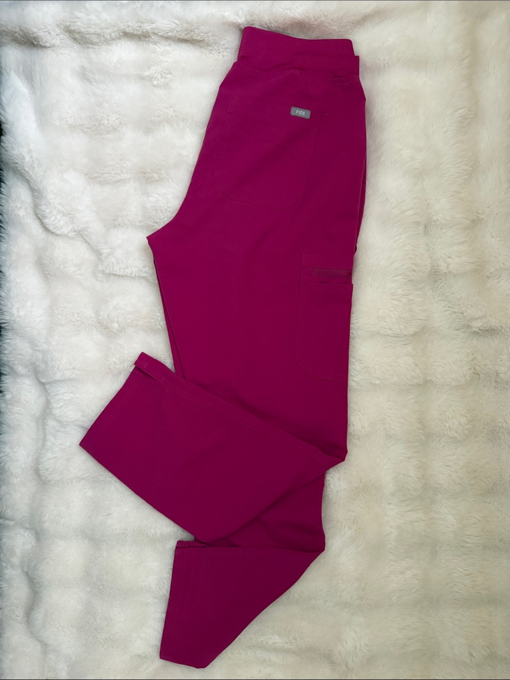 Figs Scrub Pants in Magenta